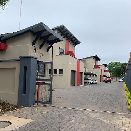 66 Dorp Street Apartment Polokwane Exterior foto